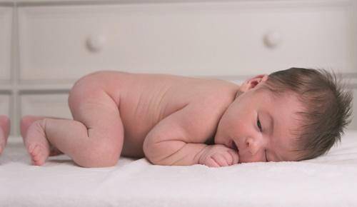 Culito irritado del bebé, 7 consejos para tratarlo lo más rápidamente posible