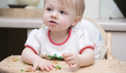 10 alimentos sólidos para empezar a darle de comer a tu bebé