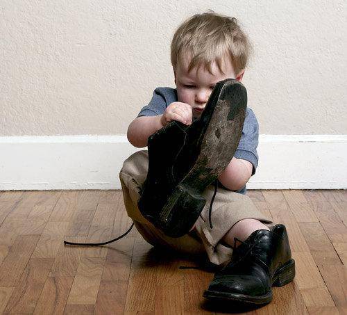 Básicos del bebé: cómo elegir el mejor calzado de bebé