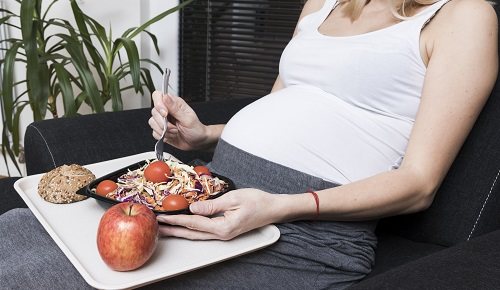 ¿El consumo de pescado en el embarazo aporta beneficios para la salud metabólica de los niños?