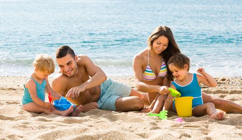 ¿Cómo entretener a niños en la playa?