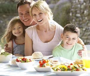 Los beneficios de comer en familia