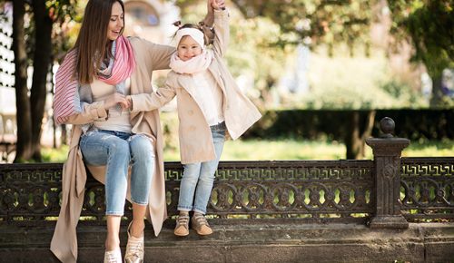 ¿Cómo buscar a la niñera ideal para tus hijos?