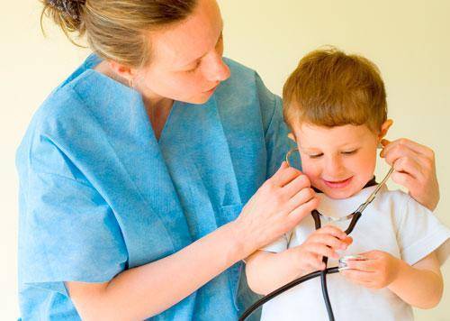 ¿Cómo cuidar a un niño enfermo?