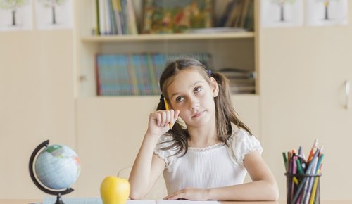 Cómo ayudar a un niño despistado