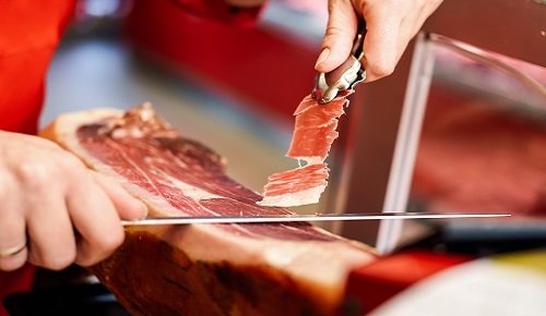 ¿Cuándo empezar a darle jamón al bebé?