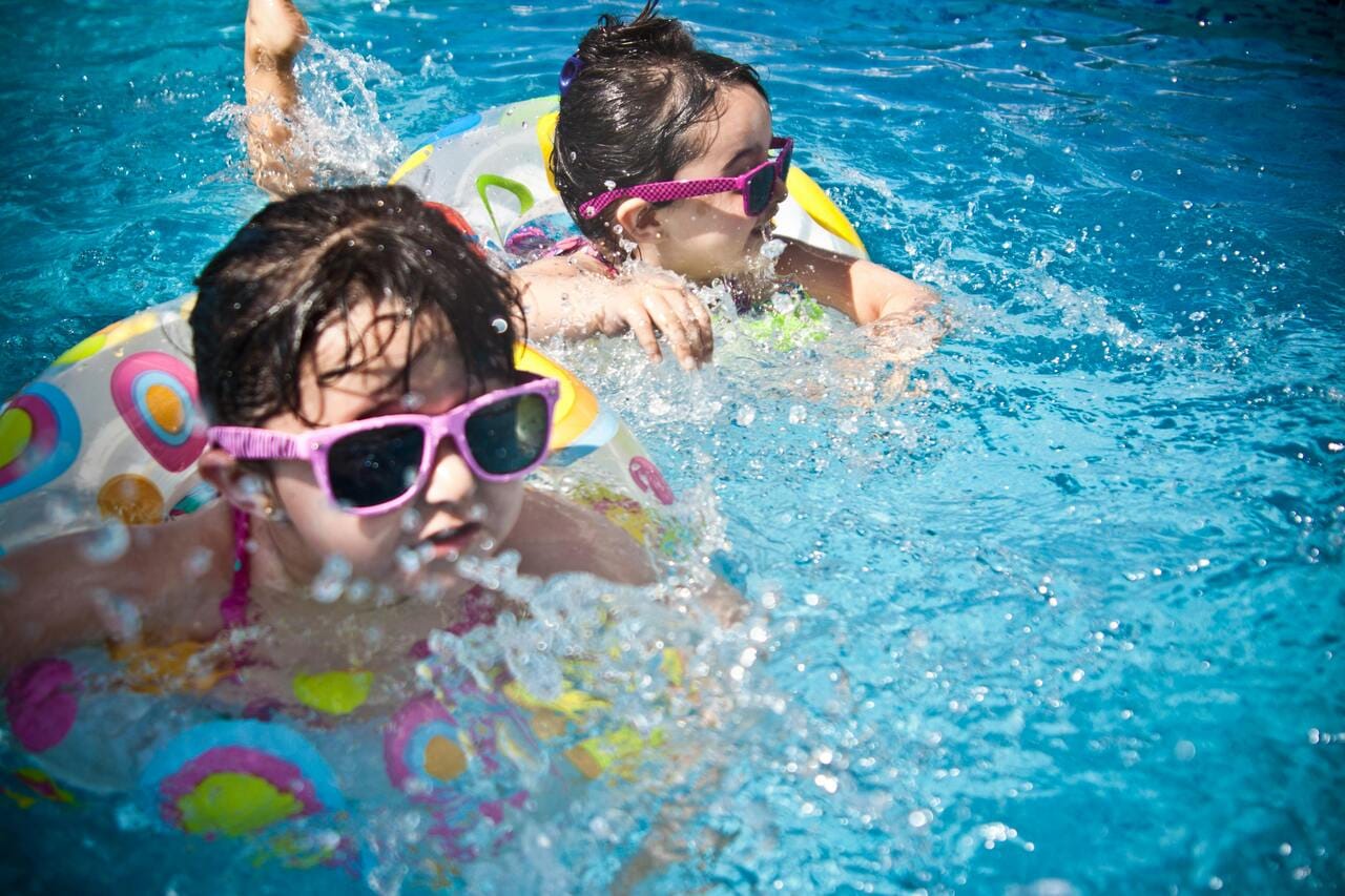 Piel atópica en niños: guía de cuidados diarios y prevención de brotes