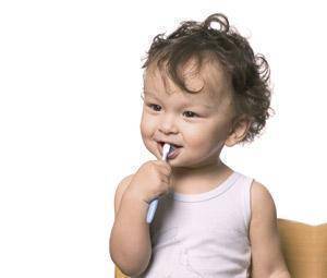 ¿Cómo cuidar los dientes de leche?
