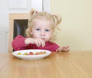 ¿Cómo conseguir que los niños coman frutas y verduras?