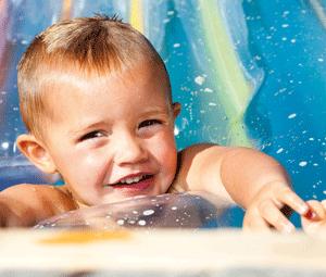 Precaución en la piscina