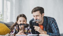 Si tienes los ojos claros, tu hija buscará un marido de ojos claros