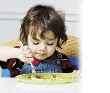 Enseña a tu niño modales en la mesa